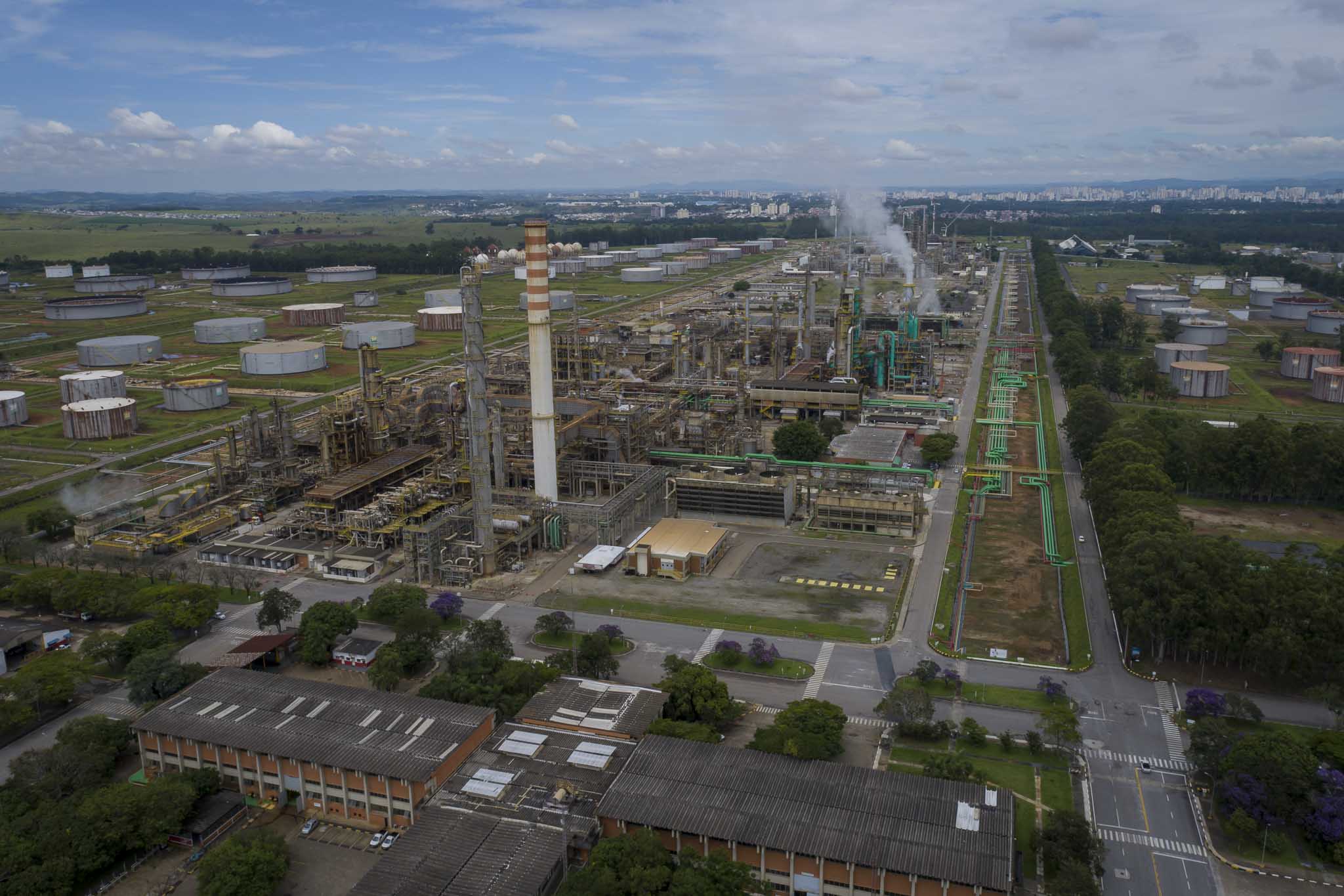 Imagem aérea da Refinaria Henrique Lage (Revap), em São José dos Campos (SP)